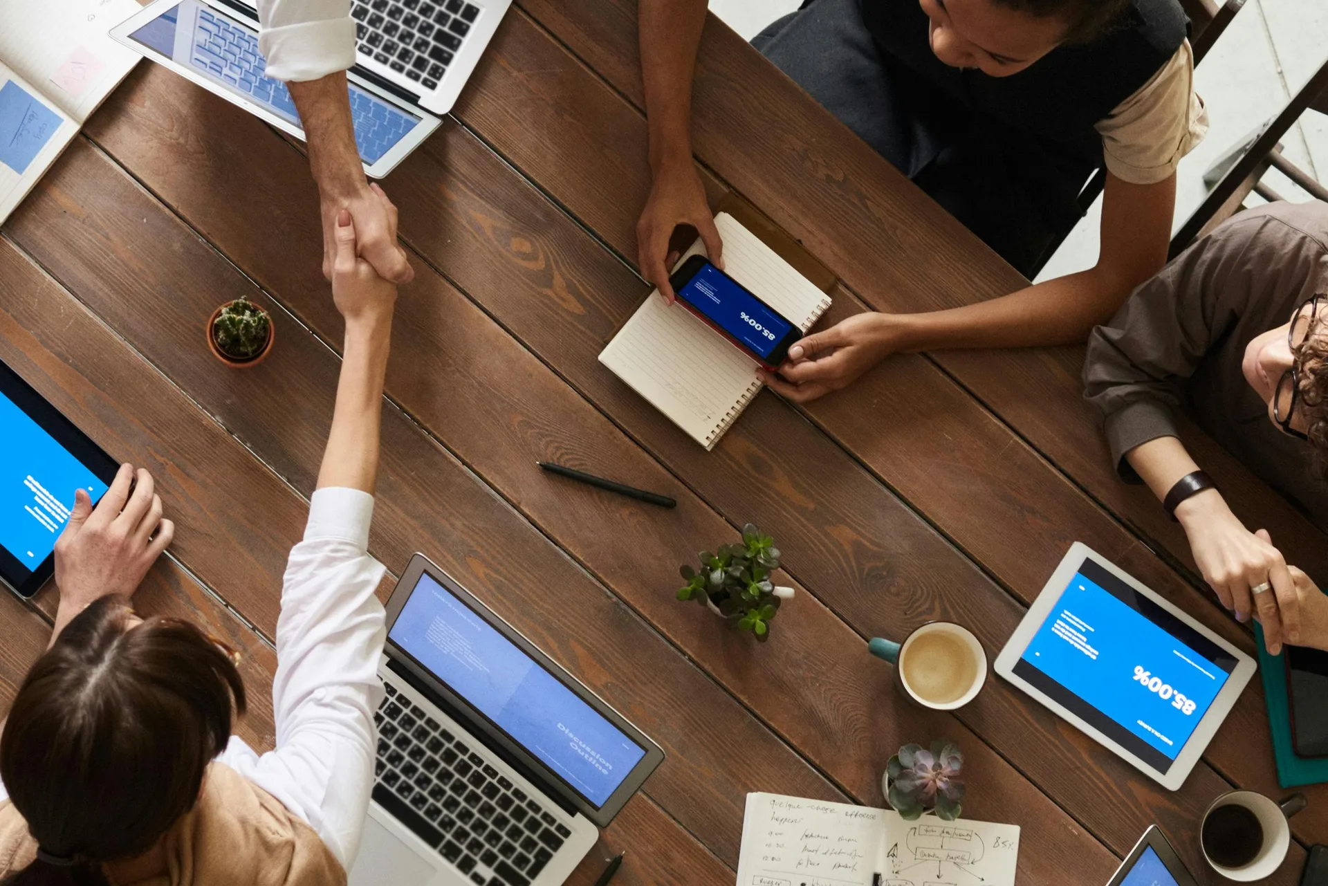 Entrega de proyecto web y formación digital personalizada