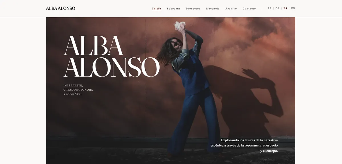Captura del sitio web de la artista escénica Alba Alonso